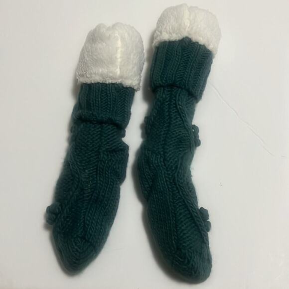 NWOT CABIN POM POM‎ TALL CABLE THERMAL GREEN SOCKS - Picture 5 of 5